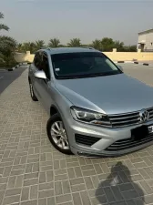 2016 فولجس فاجن طوارق in dubai