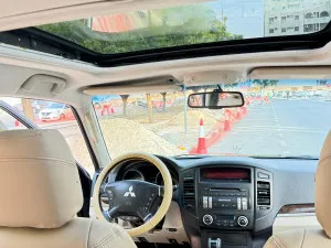 2011 Mitsubishi Pajero