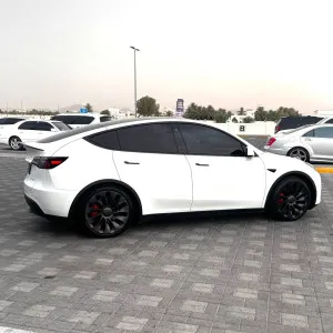 2022 تسلا Y موديل in dubai