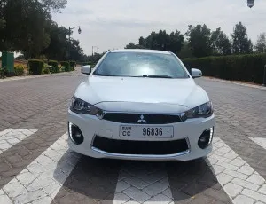 2016 ميتسوبيشي لانسر in dubai