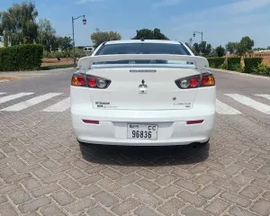 2016 ميتسوبيشي لانسر