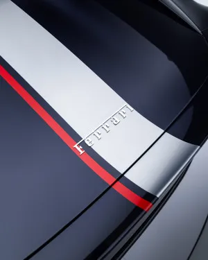 2023 فيراري 812 سوبر فاست
