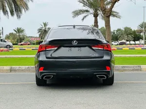 2019 Lexus IS