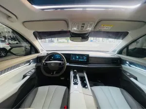 2025 MG RX9