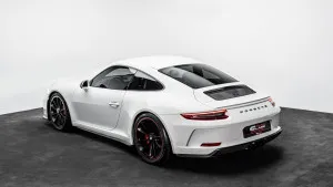 2018 بورش 911 كاريرا