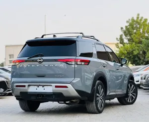 2022 نيسان باثفايندر 