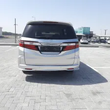 2015 هوندا أوديسي 