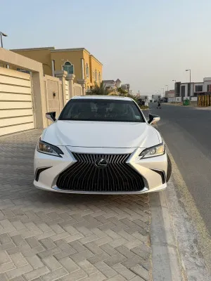 2021 Lexus ES