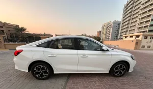 2022 MG GT