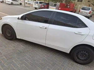 2016 تويوتا كورولا