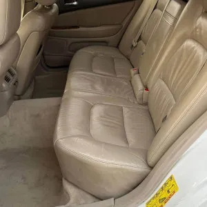 2000 Lexus LS 400
