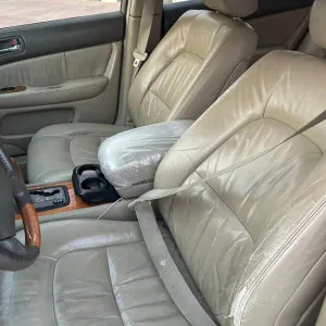 2000 Lexus LS 400