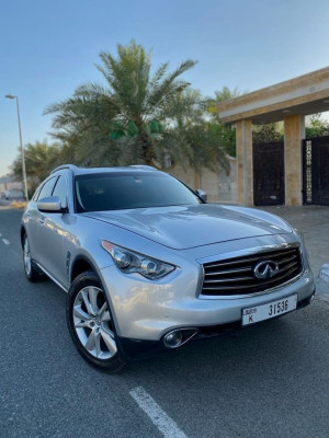 2013 Infiniti FX37 in dubai