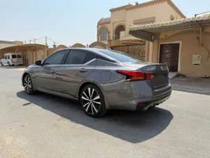2020 Nissan Altima