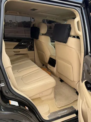 2017 Lexus LX 570