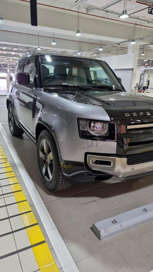 2023 Land Rover Defender
