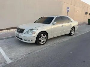 2004 لكزس ال اس in dubai