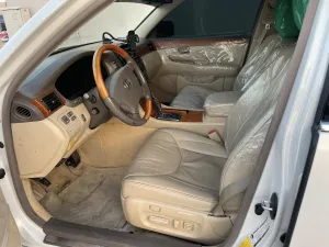2004 Lexus LS