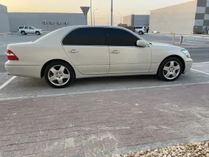2004 Lexus LS