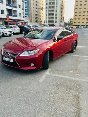 2013 Lexus ES in dubai