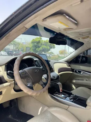 2012 Infiniti M37