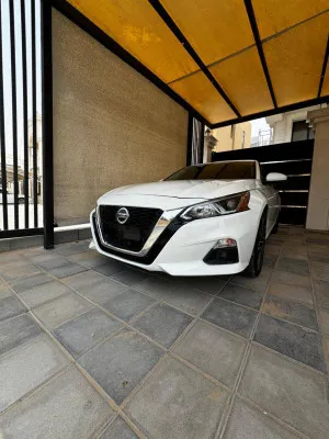 2020 Nissan Altima in dubai
