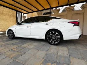 2020 Nissan Altima