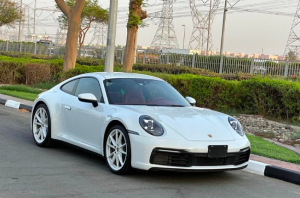 2021 Porsche 911 Carrera in dubai