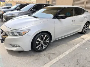 2016 Nissan Maxima in dubai