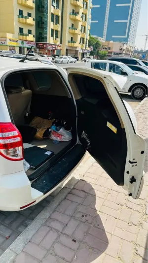 2012 تويوتا راف ٤