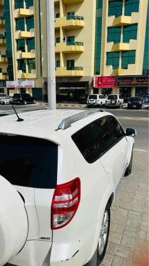 2012 تويوتا راف ٤