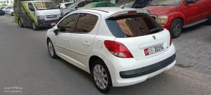 2012 بيجو ٢٠٧