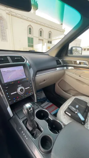 2019 Ford Explorer