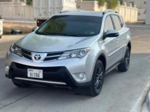 2015 تويوتا راف ٤