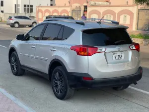 2015 تويوتا راف ٤