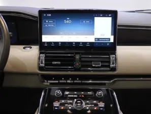 2022 Lincoln Navigator