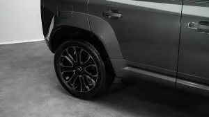 2025 Land Rover Defender
