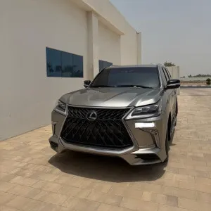 2018 لكزس أل أكس ٥٧٠ in dubai
