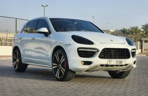 2013 Porsche Cayenne in dubai