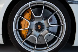 2021 Porsche 911 Carrera