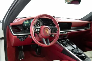 2021 Porsche 911 Carrera