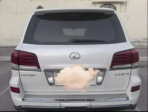 2010 لكزس أل أكس ٥٧٠