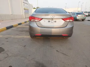 2011 هيونداي افانتي