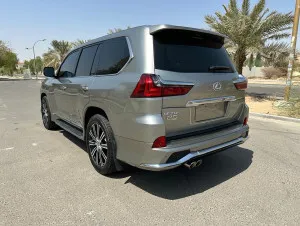 2021 Lexus LX 570
