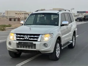 2013 Mitsubishi Pajero in dubai