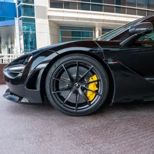 2022 McLaren 720S