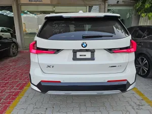 2023 BMW x1