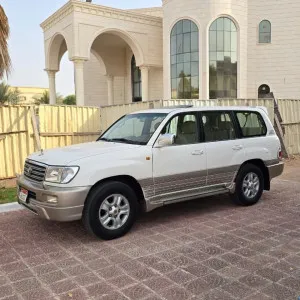 2004 Toyota Land Cruiser in dubai
