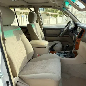 2004 Toyota Land Cruiser