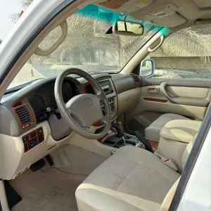 2004 Toyota Land Cruiser